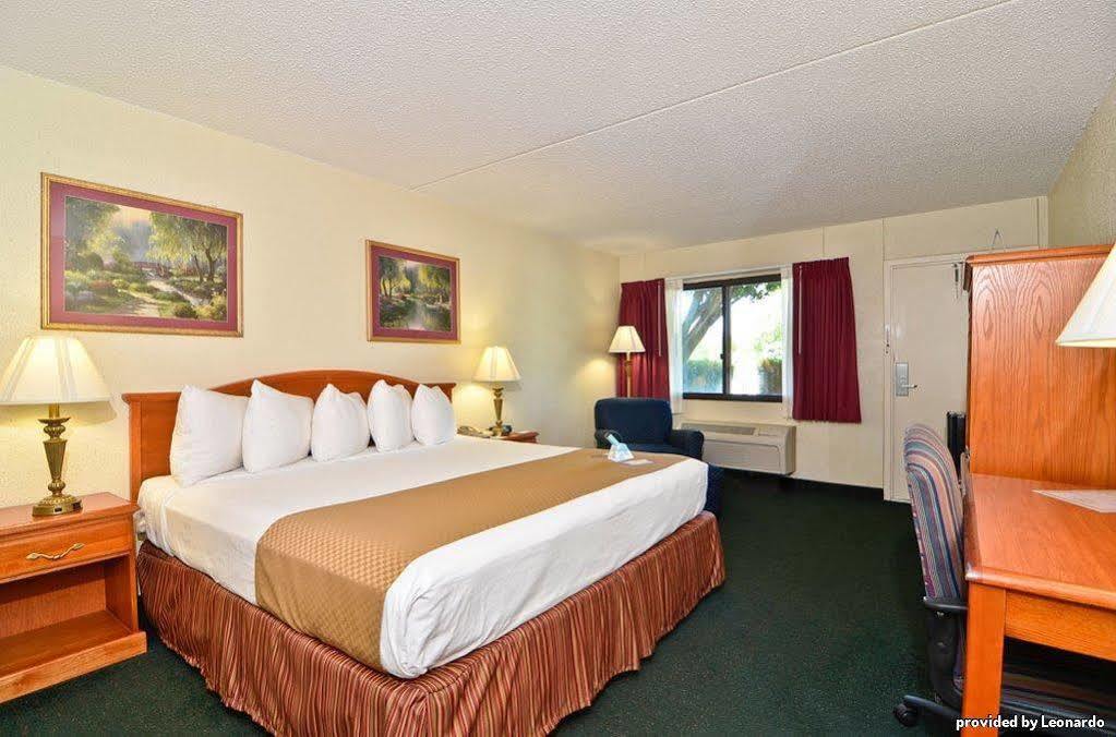 Best Western Crossroads Inn DeFuniak Springs Cameră foto