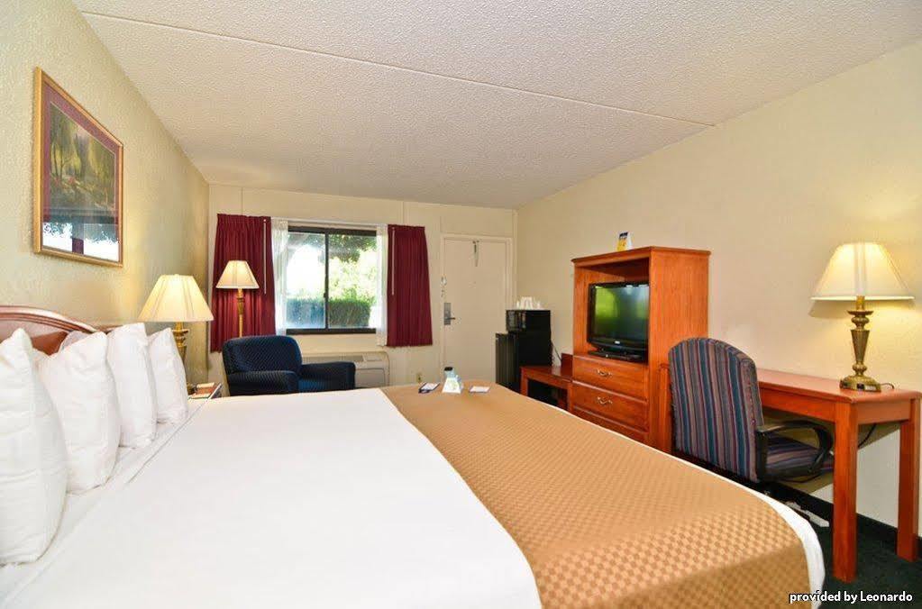 Best Western Crossroads Inn DeFuniak Springs Cameră foto